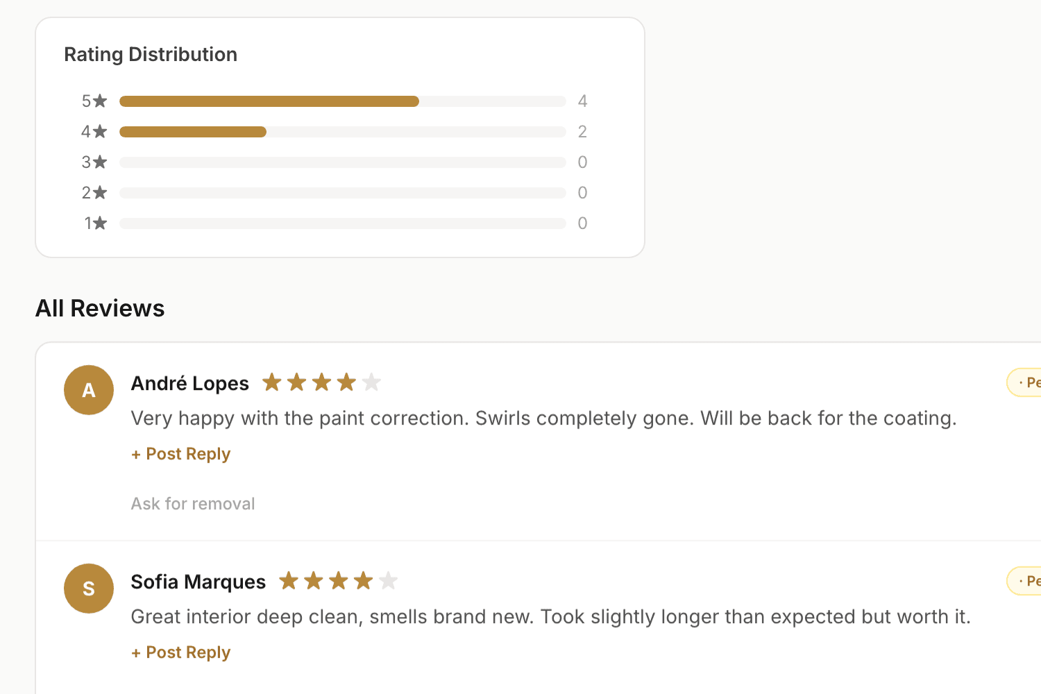 A four-star review in the studio's dashboard, with the options to reply and to ask for removal underneath it.